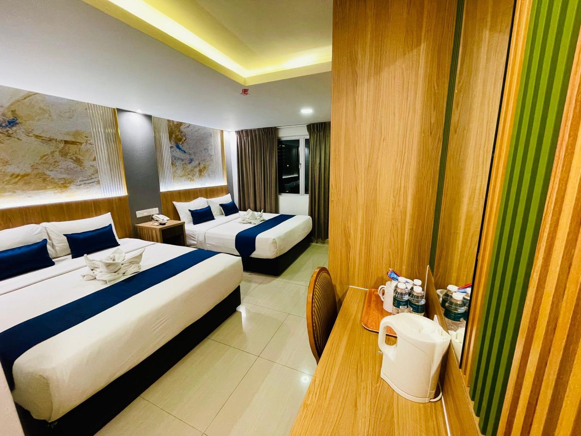 Deluxe Family Room